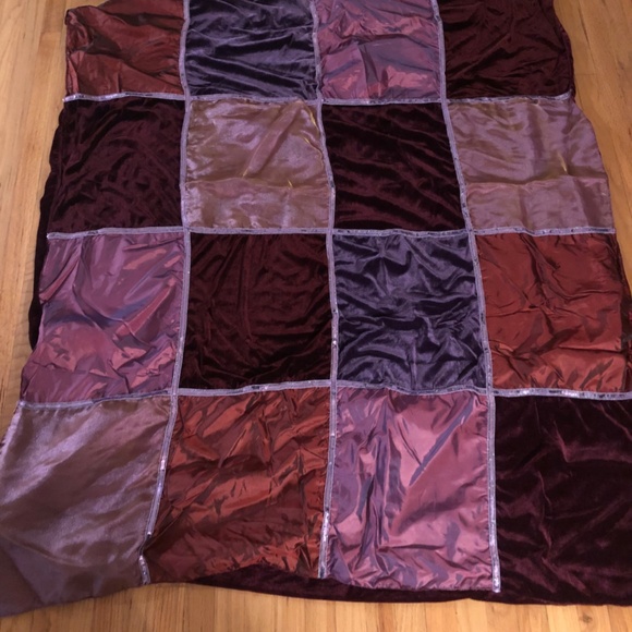 Multi-Purple Velvet Toss Blanket - Picture 7 of 10